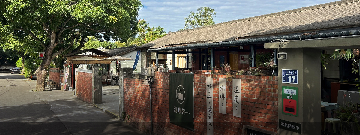 banner 114-06 background